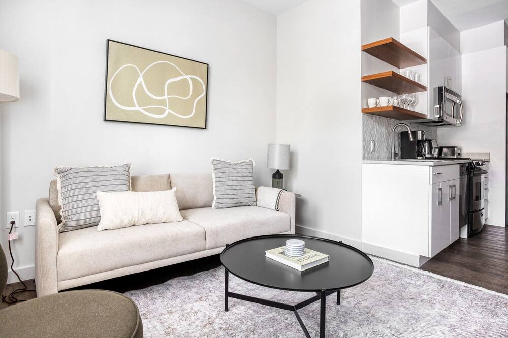 Photo of Livingroom in Cambridgeport