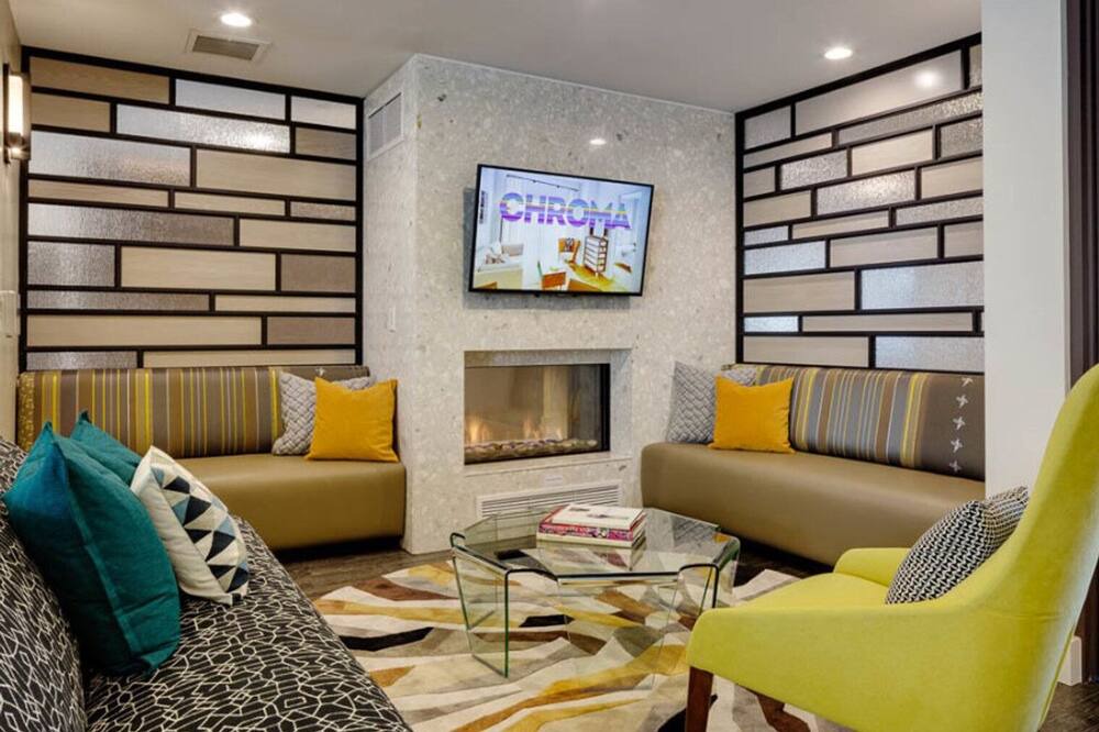 Photo of Livingroom in Cambridgeport