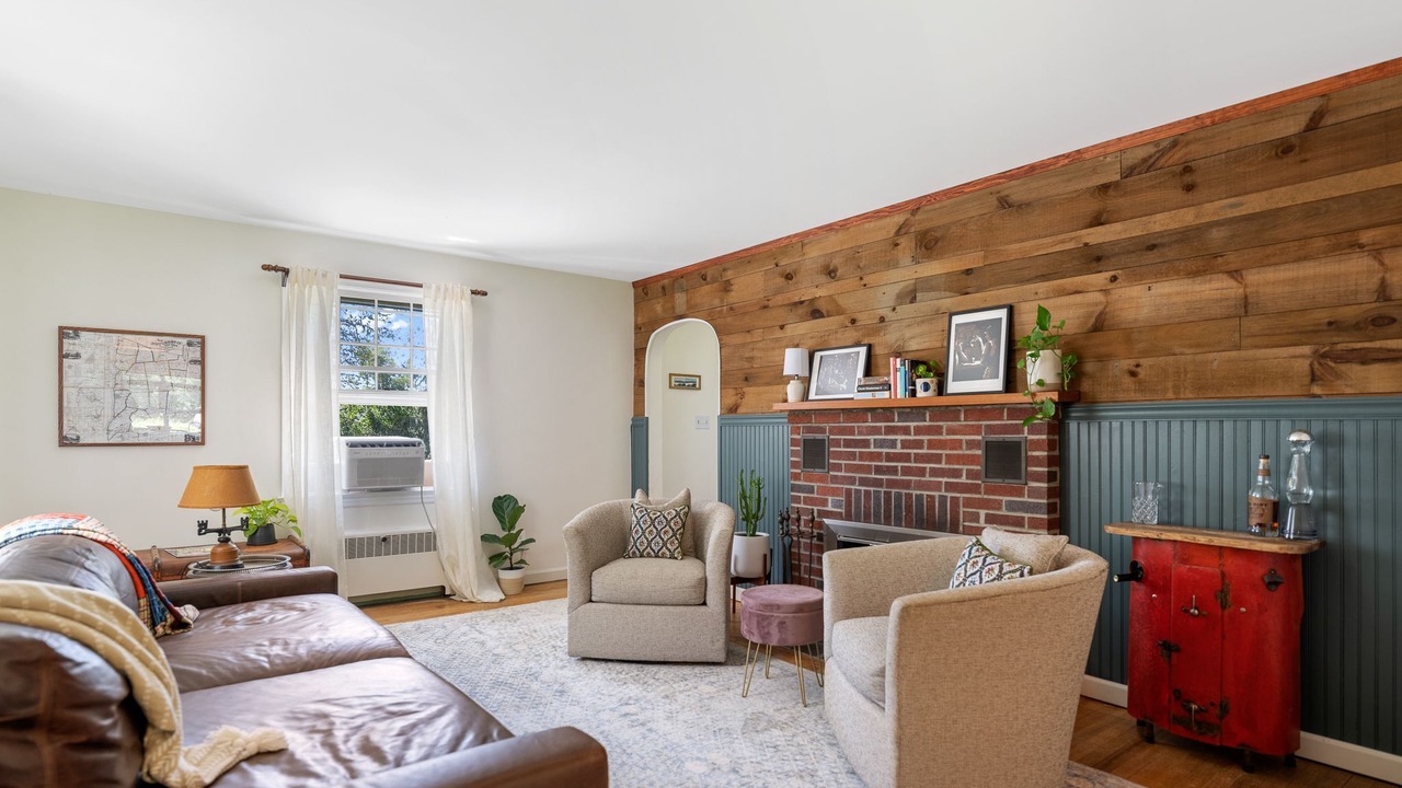 Photo of Livingroom in Pine Plains