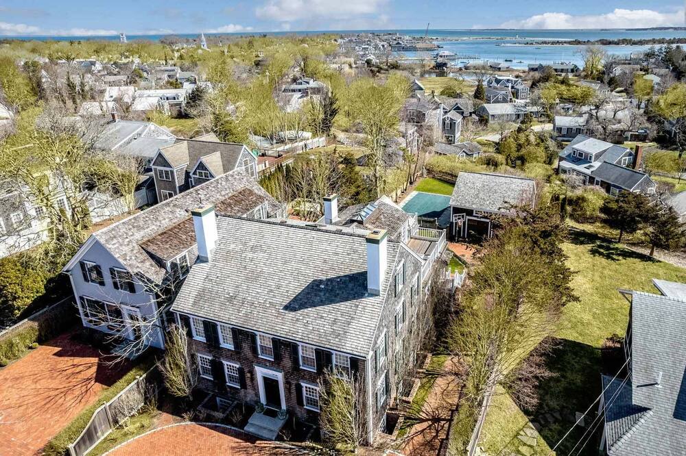 Photo of Others in Edgartown