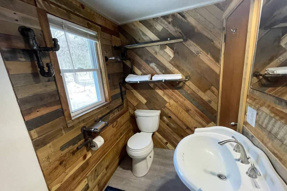 Photo of Bathroom in Intervale