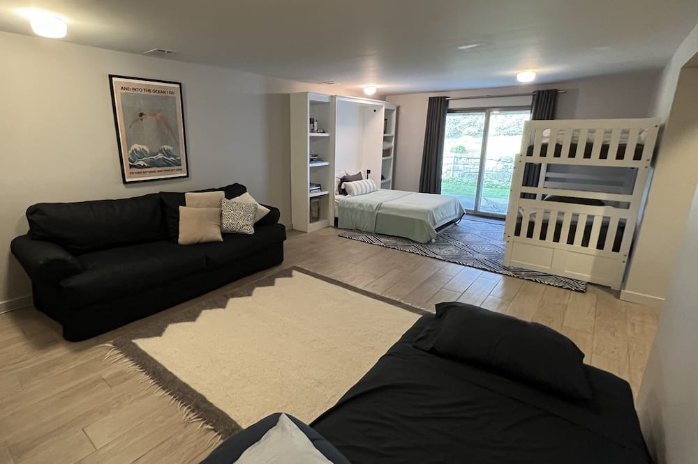 Photo of Livingroom in Noank