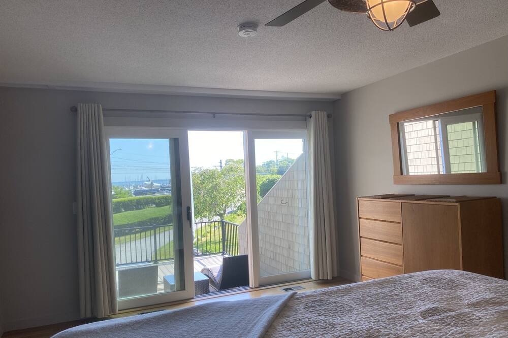 Photo of Bedroom in Noank