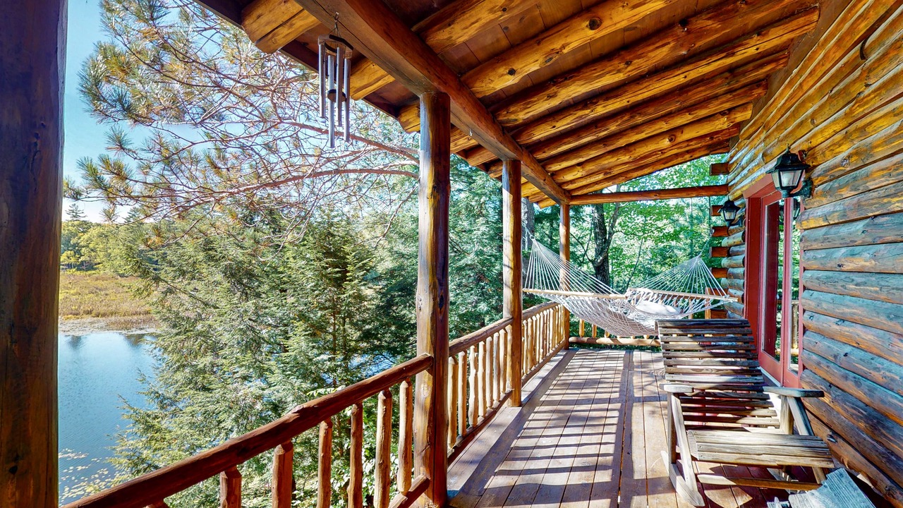Photo of Patio Balcony in Moultonborough