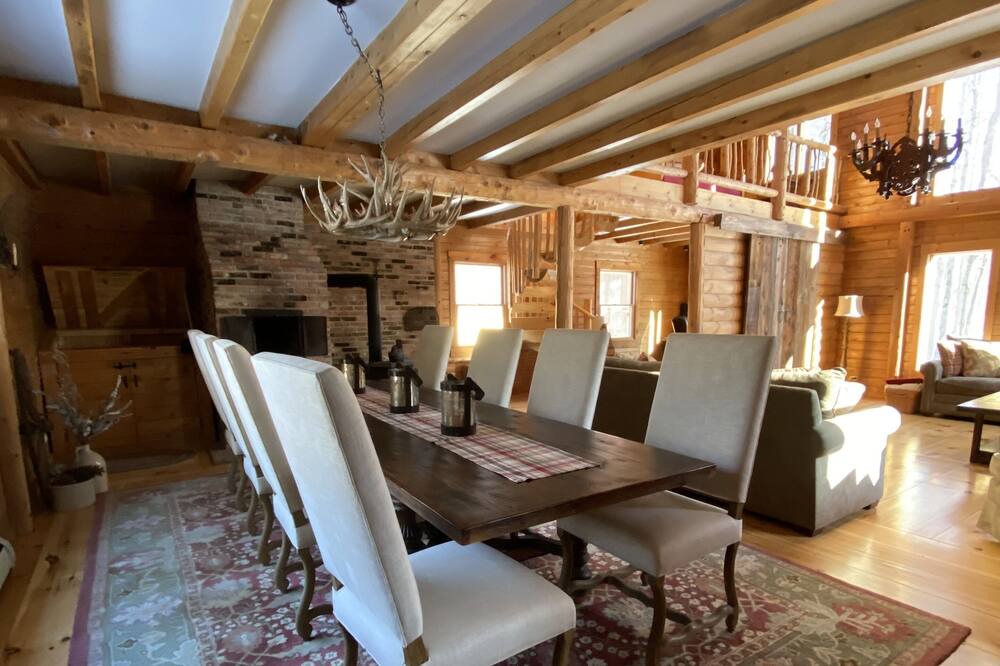 Photo of Livingroom in Bartlett