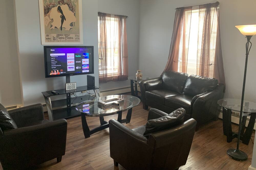 Photo of Livingroom in Hartford