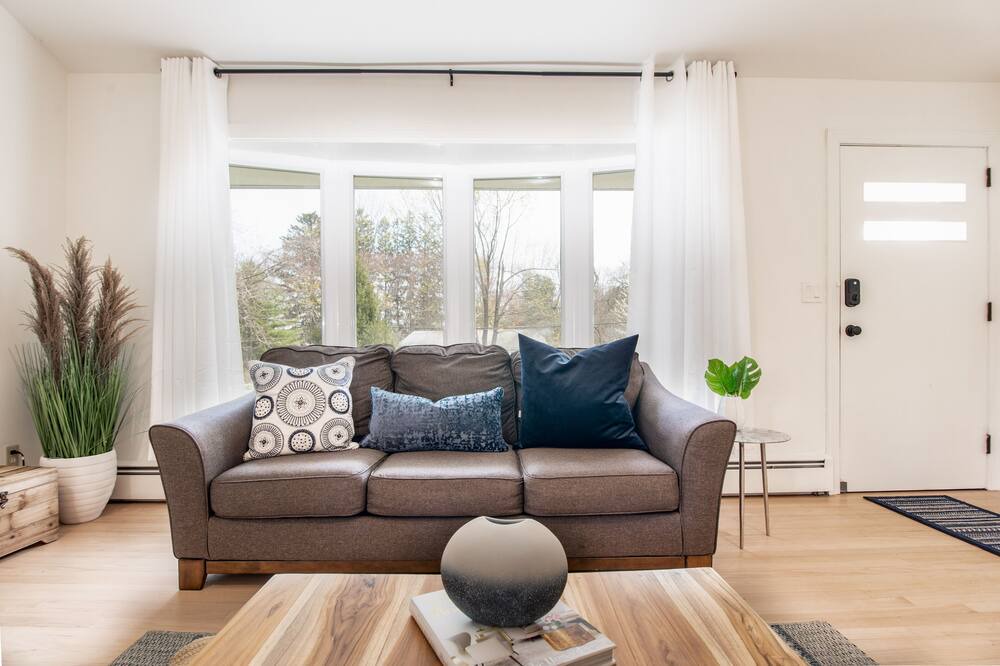 Photo of Livingroom in Danbury