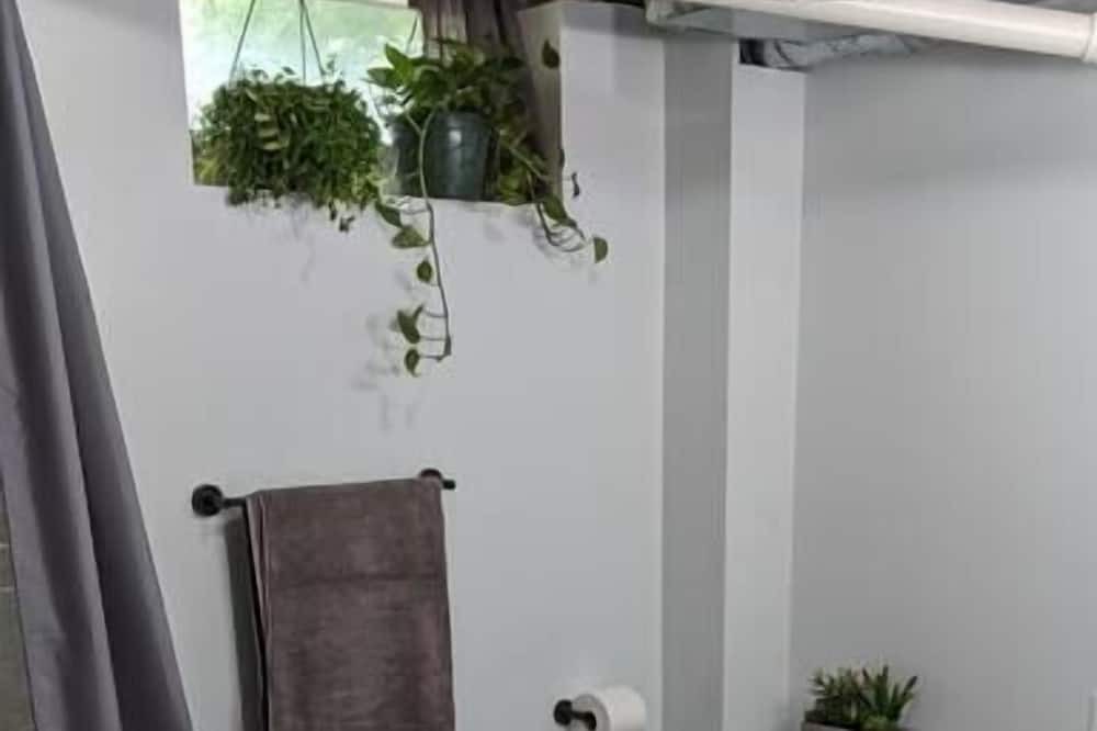 Photo of Bathroom in Holcomb