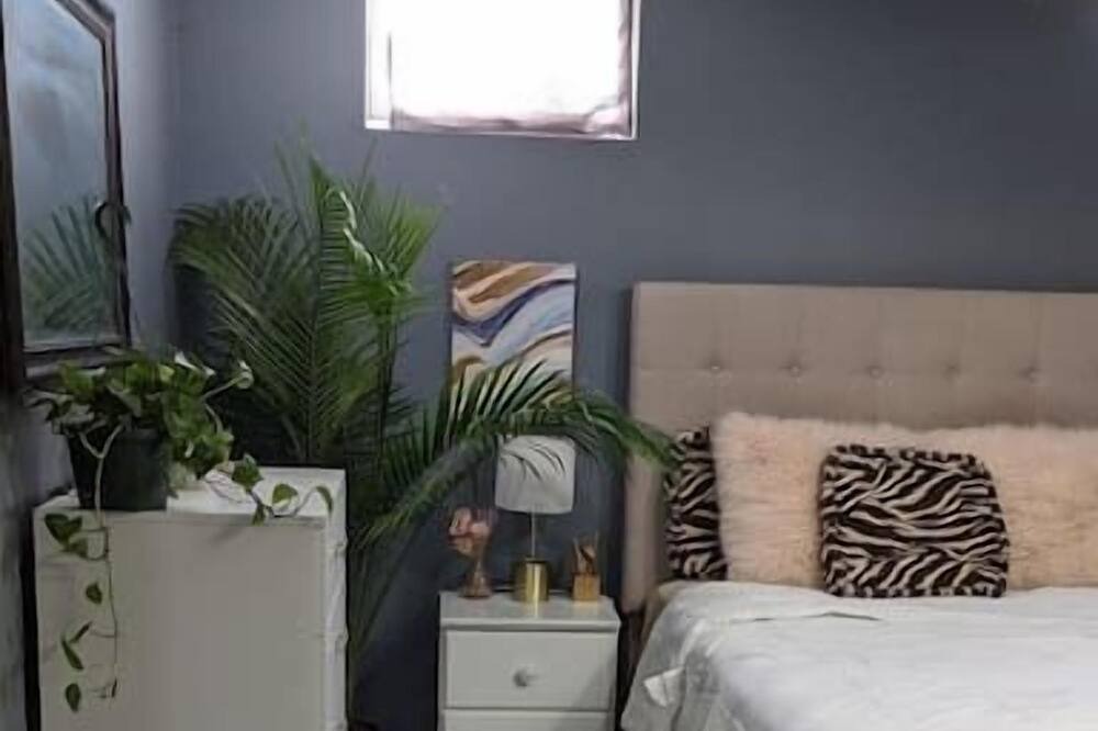 Photo of Bedroom in Holcomb