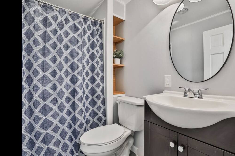Photo of Bathroom in Locke Lake Colony
