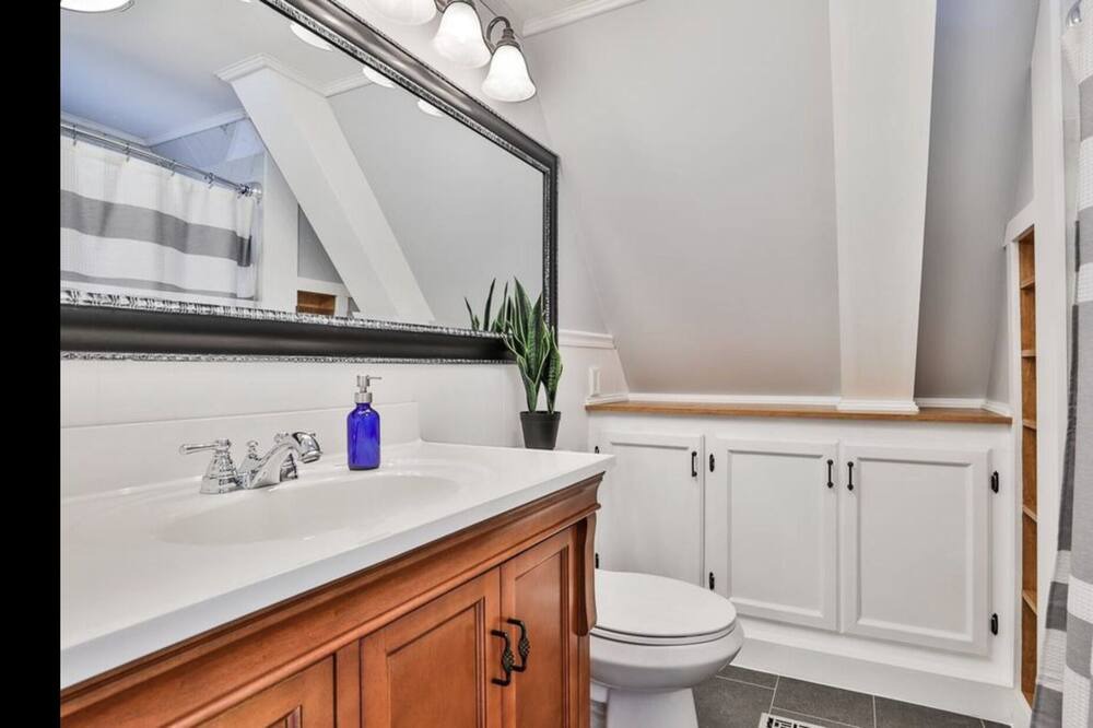 Photo of Bathroom in Locke Lake Colony