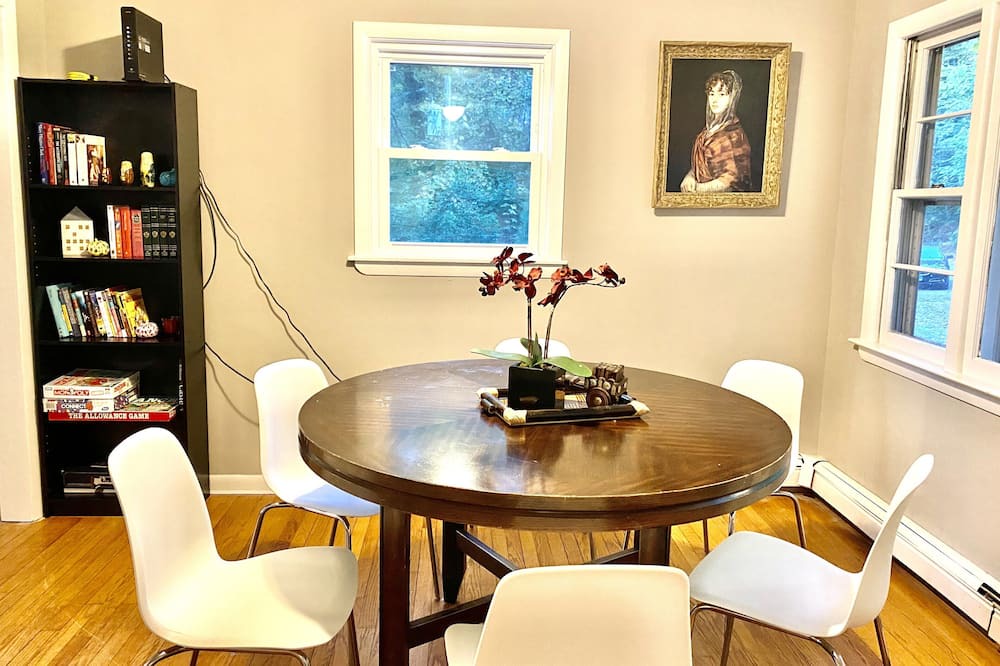 Photo of Others in Hamden