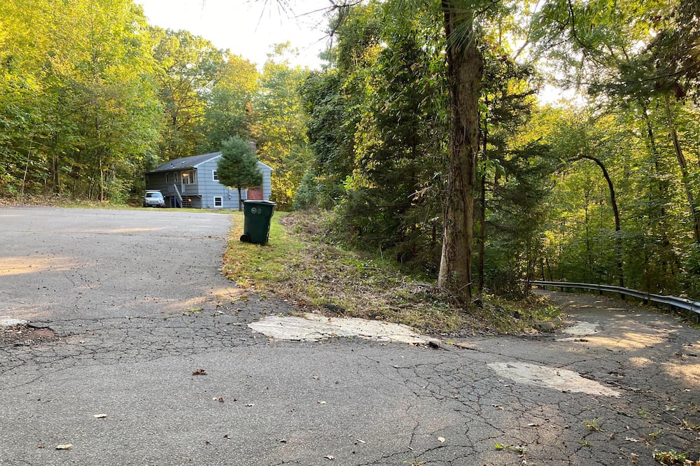 Photo of Others in Hamden
