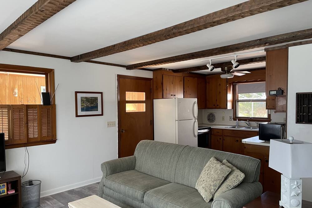 Photo of Livingroom in Charlestown