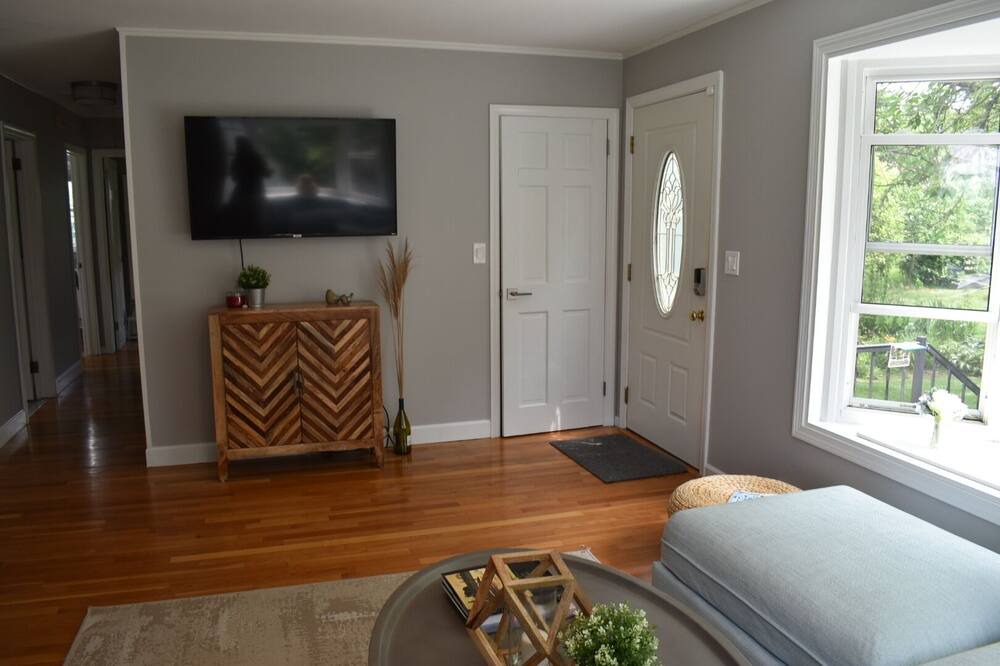 Photo of Bedroom in Little Compton