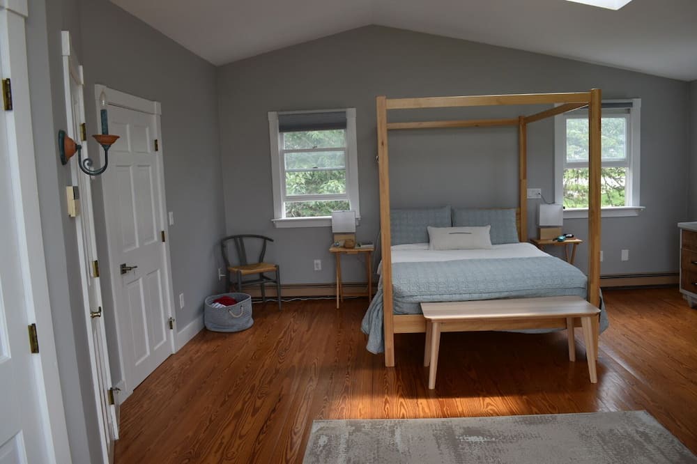 Photo of Bedroom in Little Compton