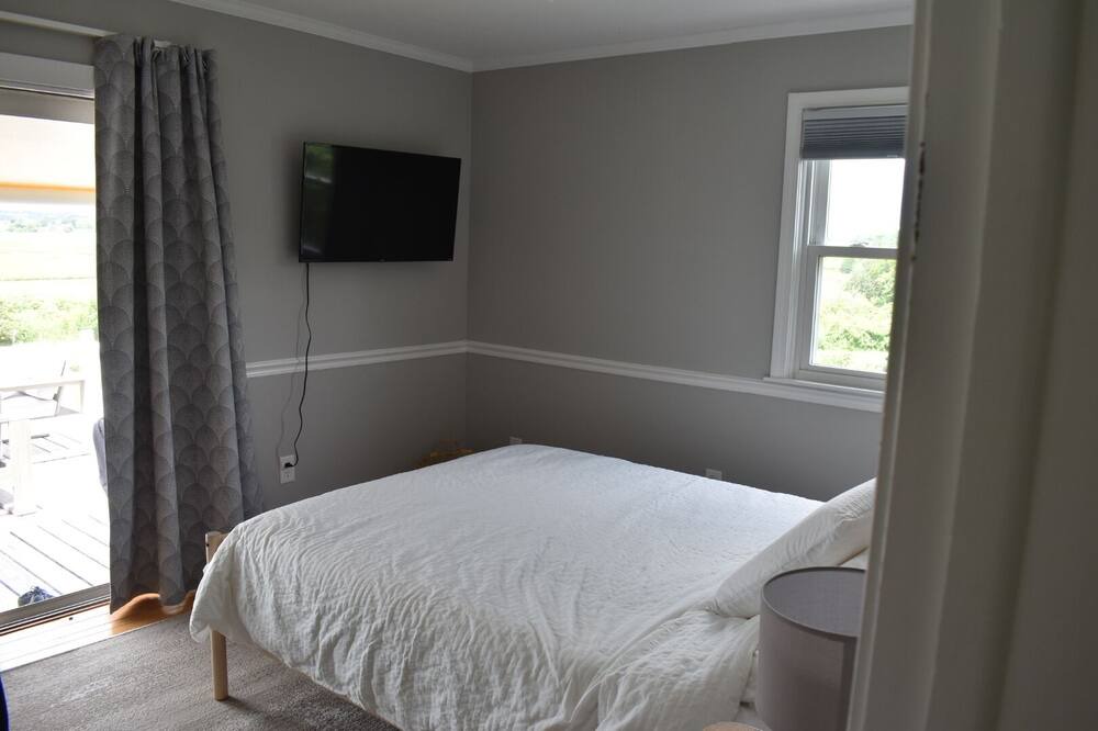 Photo of Bedroom in Little Compton