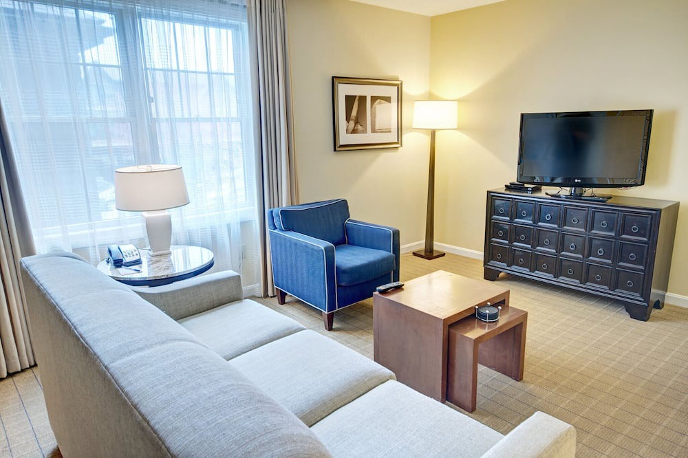 Photo of Livingroom in The Point