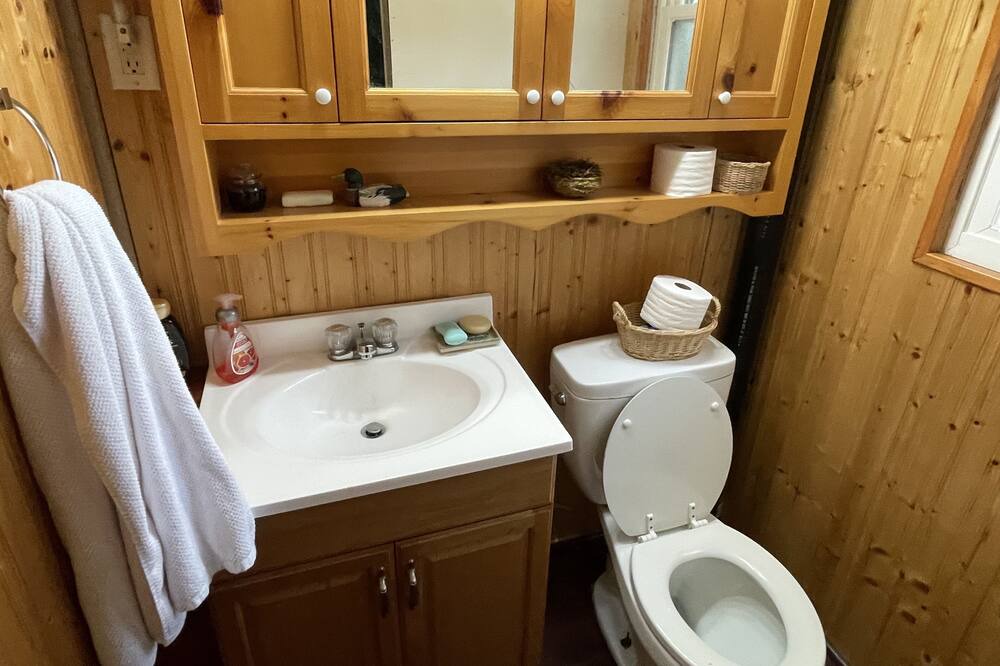 Photo of Bathroom in East Wakefield