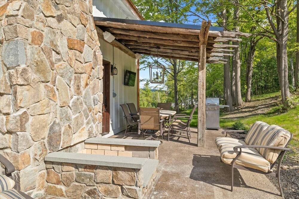 Photo of Patio Balcony in Rushville