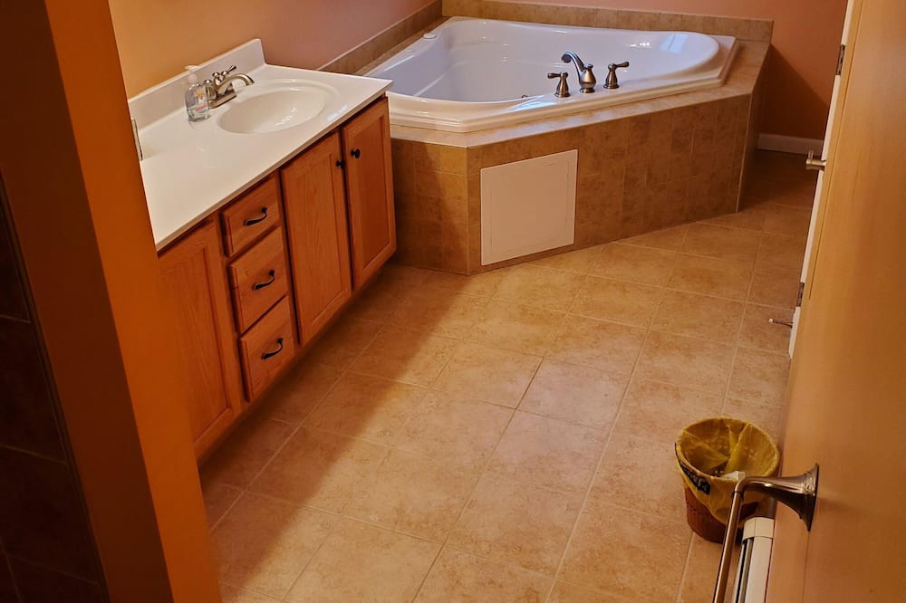 Photo of Bathroom in Brant Lake