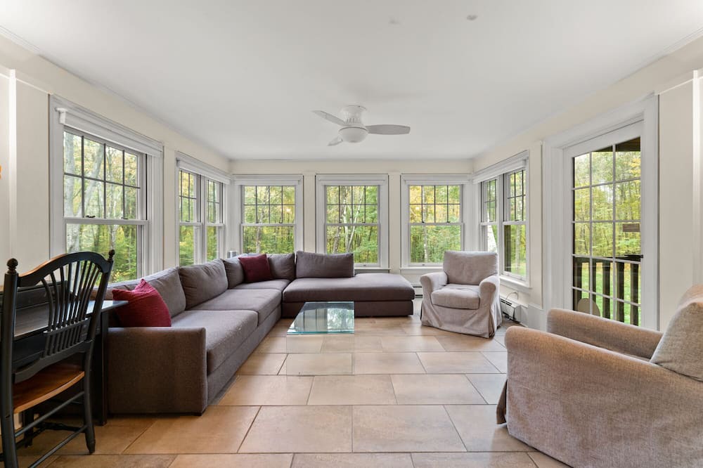 Photo of Livingroom in Kent