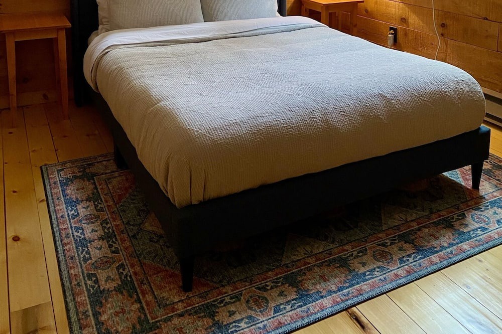 Photo of Bedroom in Bolton Landing