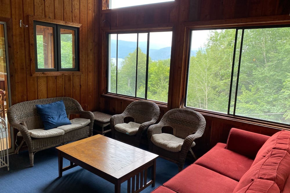 Photo of Livingroom in Bolton Landing