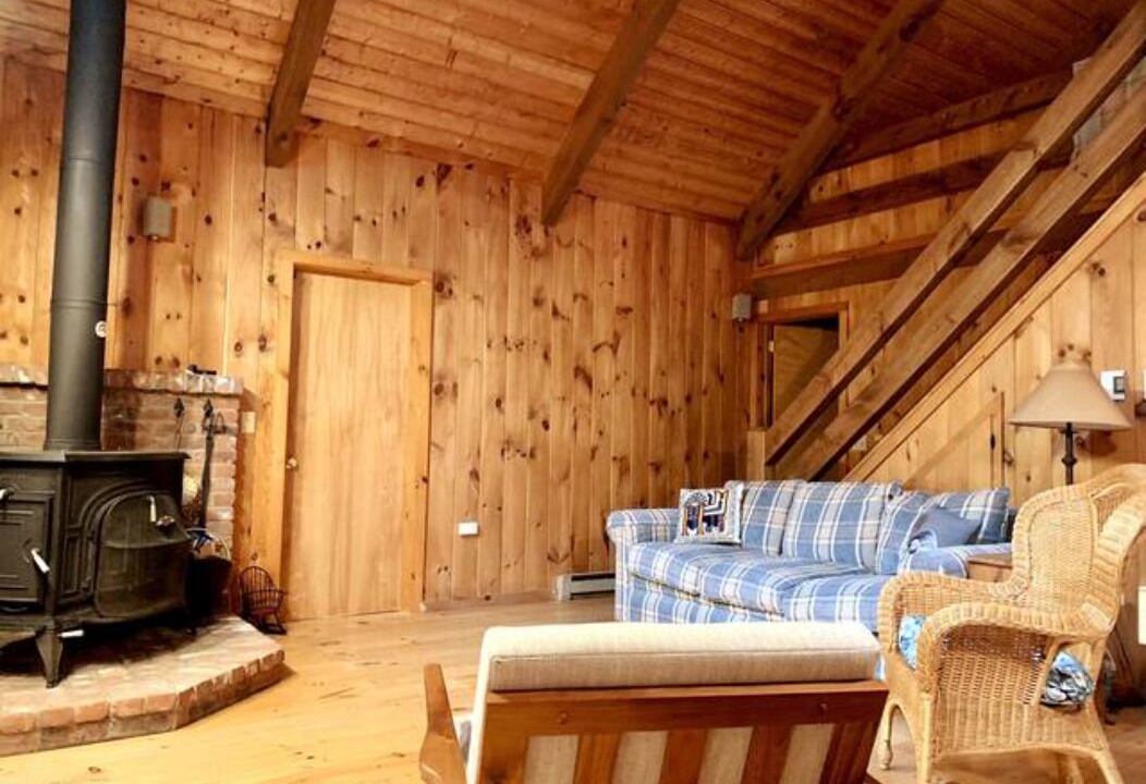 Photo of Livingroom in Sandisfield
