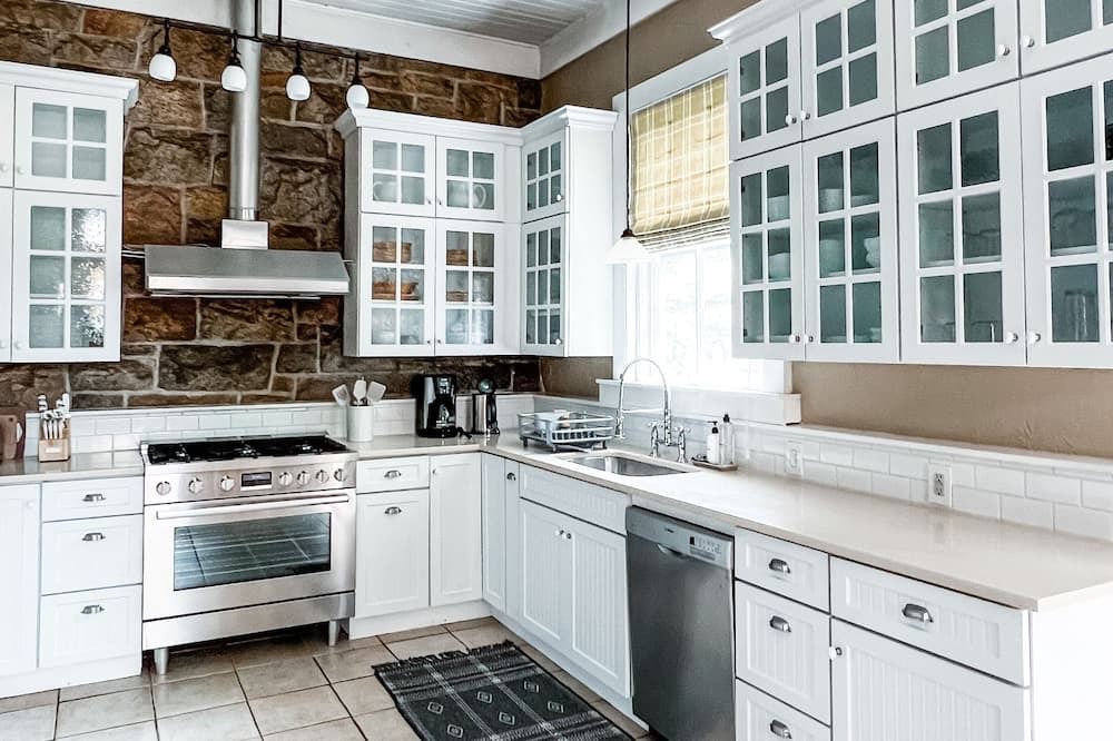 Photo of Kitchen in Fifth Ward