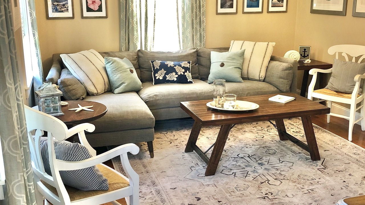 Photo of Livingroom in Wakefield-Peacedale