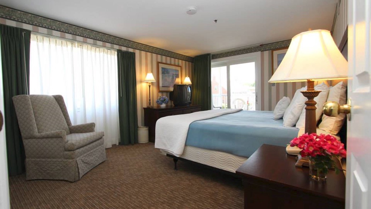 Photo of Bedroom in Yachting Village