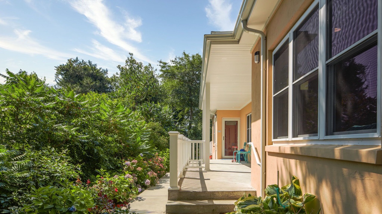 Photo of Outdoor in Bliss Corner