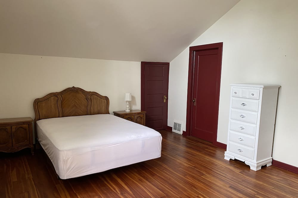 Photo of Bedroom in Forestport