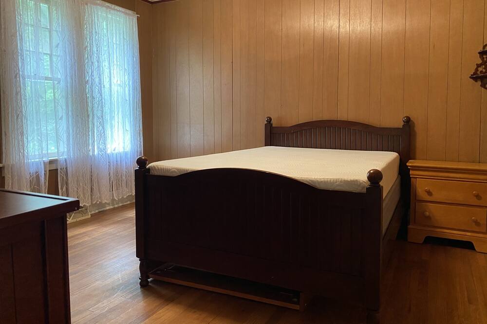 Photo of Bedroom in Forestport