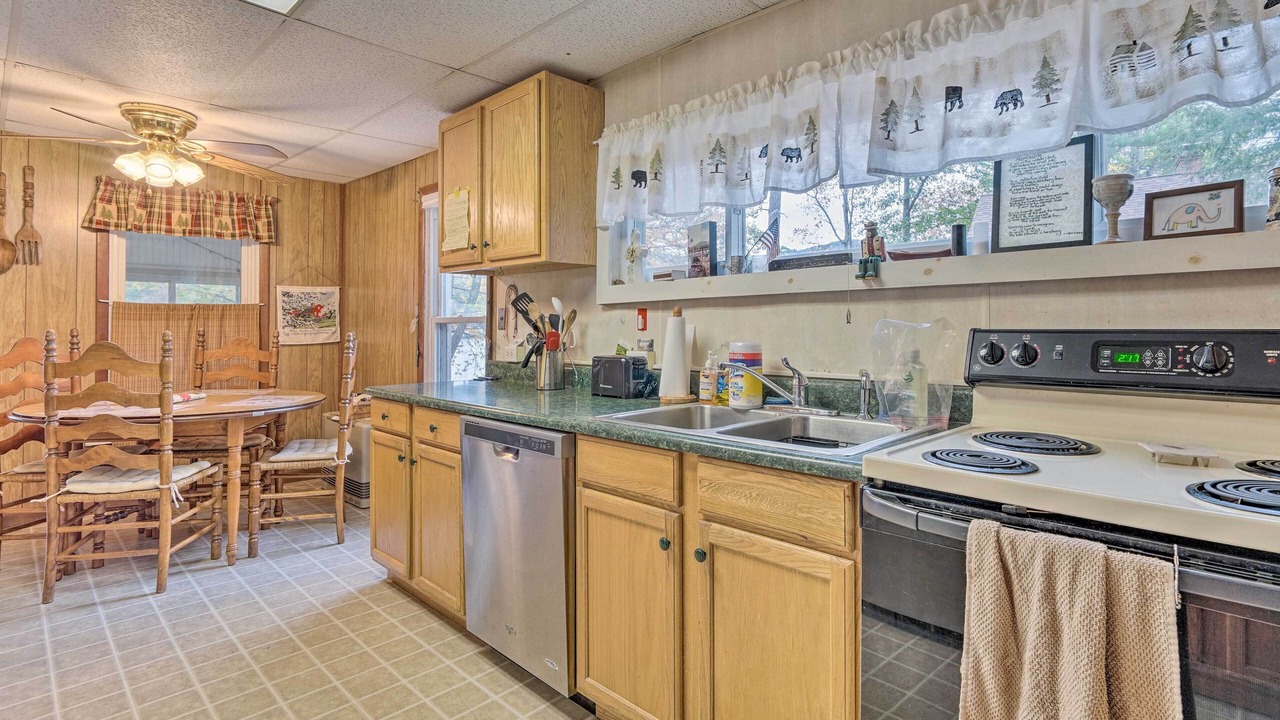 Photo of Kitchen in Queensbury