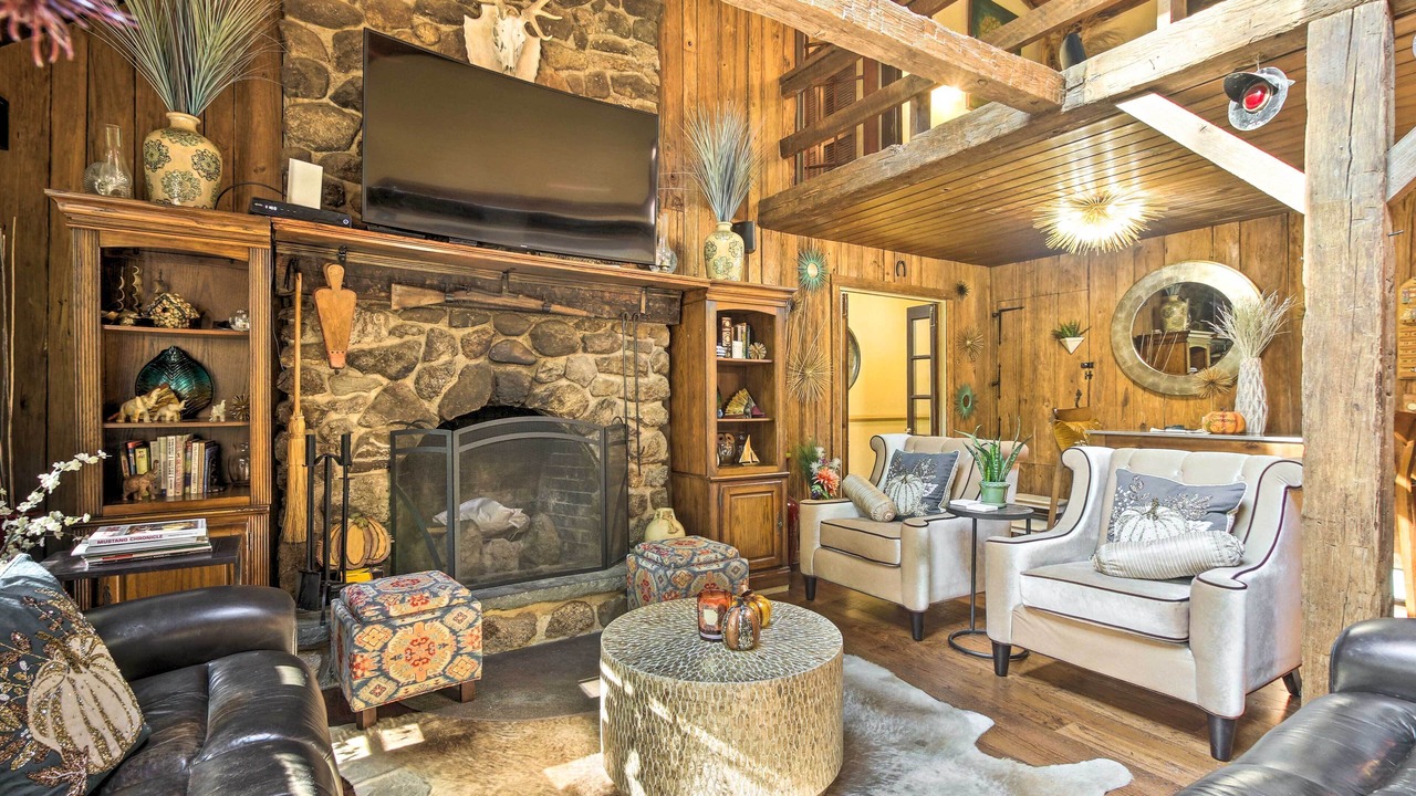 Photo of Livingroom in North Branford