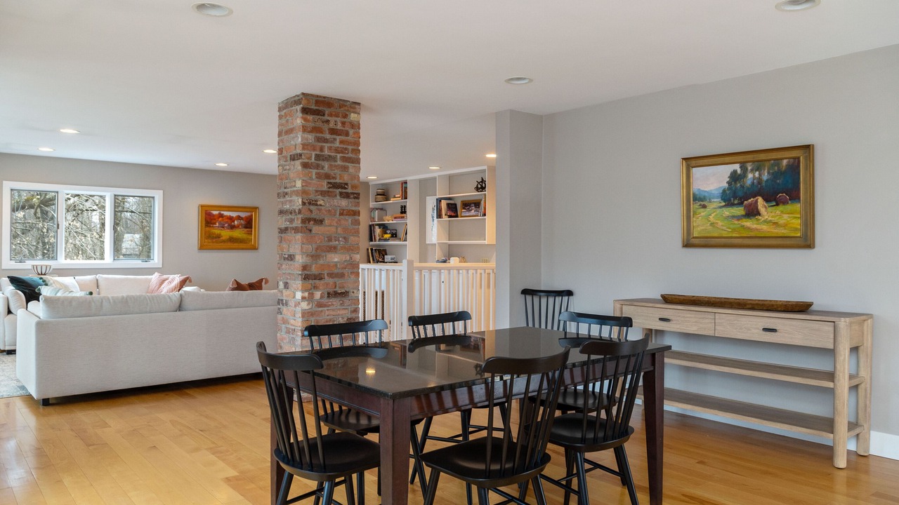 Photo of Livingroom in Middlebury