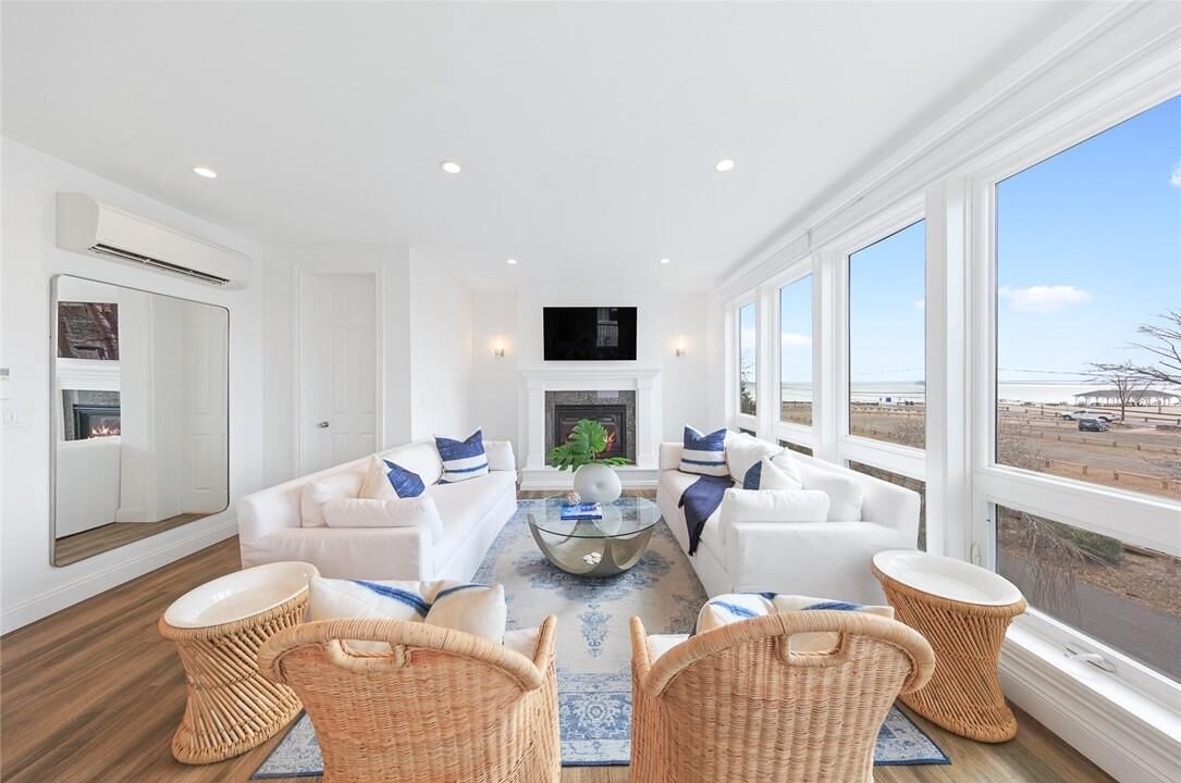 Photo of Livingroom in Westport