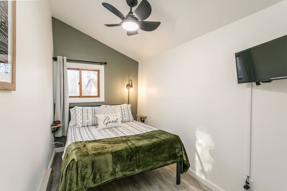 Photo of Bedroom in Canandaigua