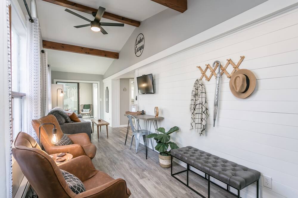 Photo of Livingroom in Canandaigua