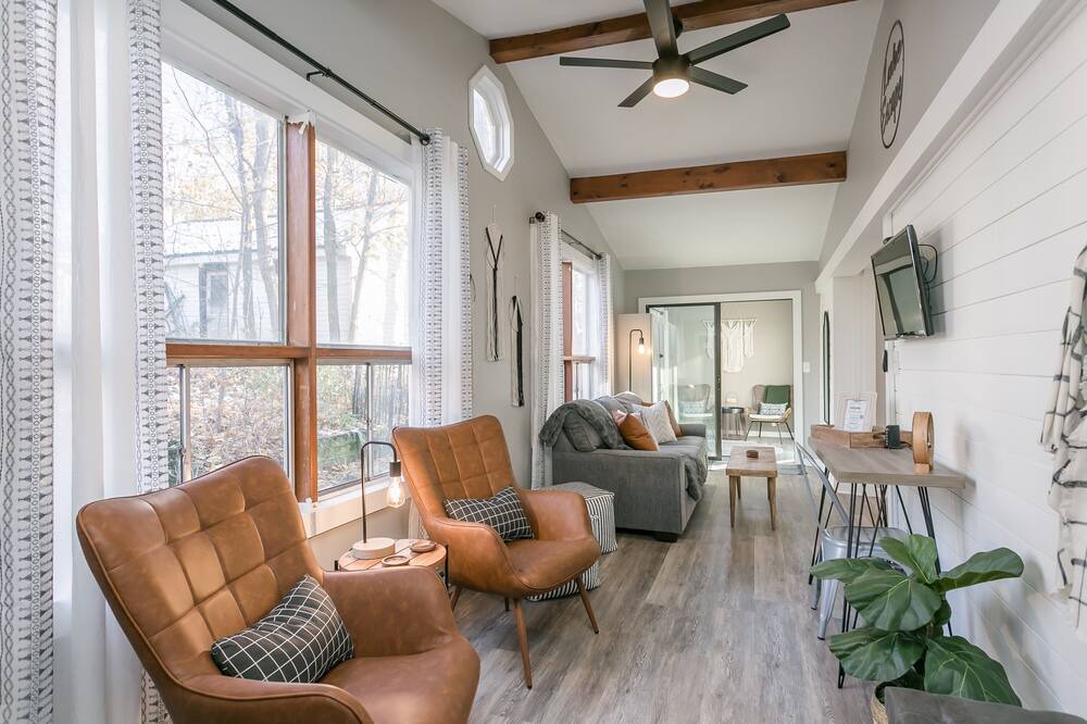 Photo of Livingroom in Canandaigua