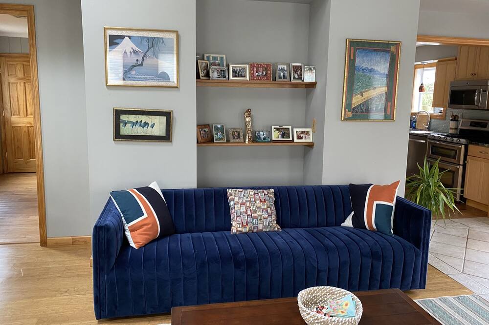 Photo of Livingroom in Belmar