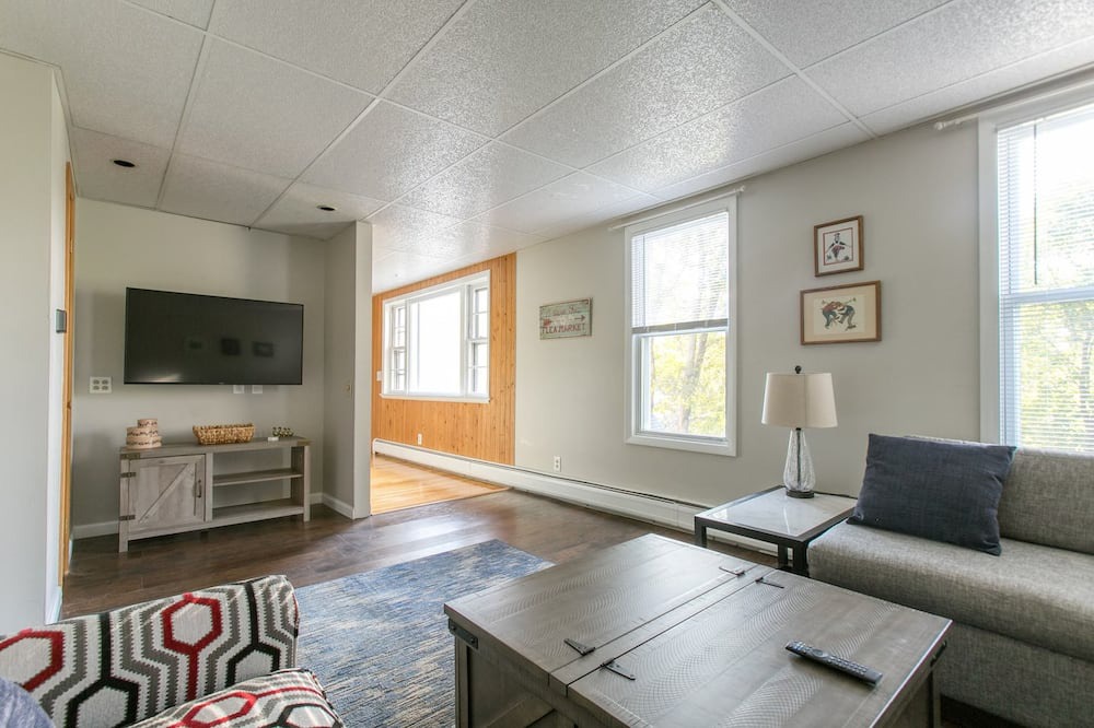 Photo of Bedroom in Housatonic