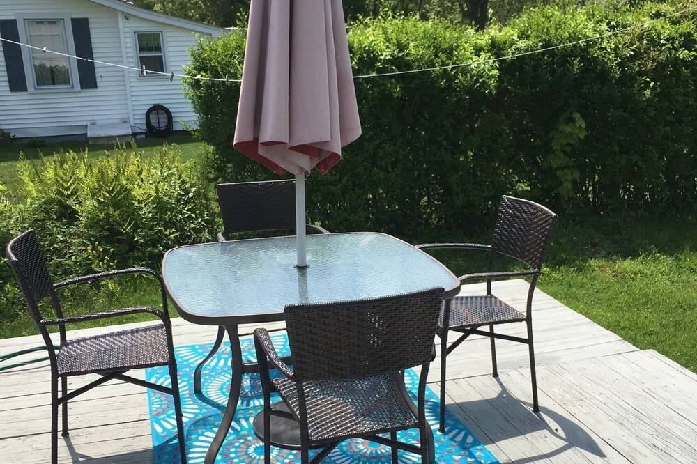 Photo of Patio Balcony in Westbrook Center