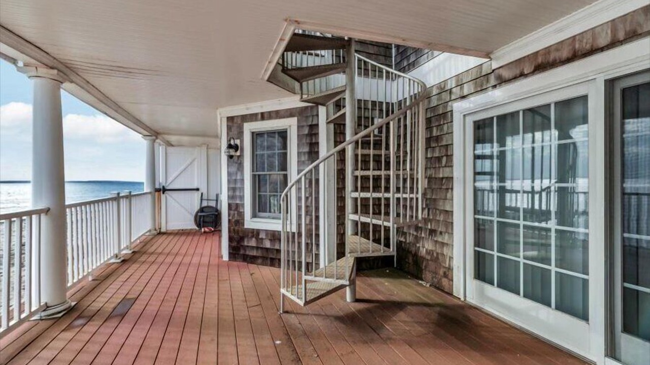 Photo of Patio Balcony in Falmouth Heights