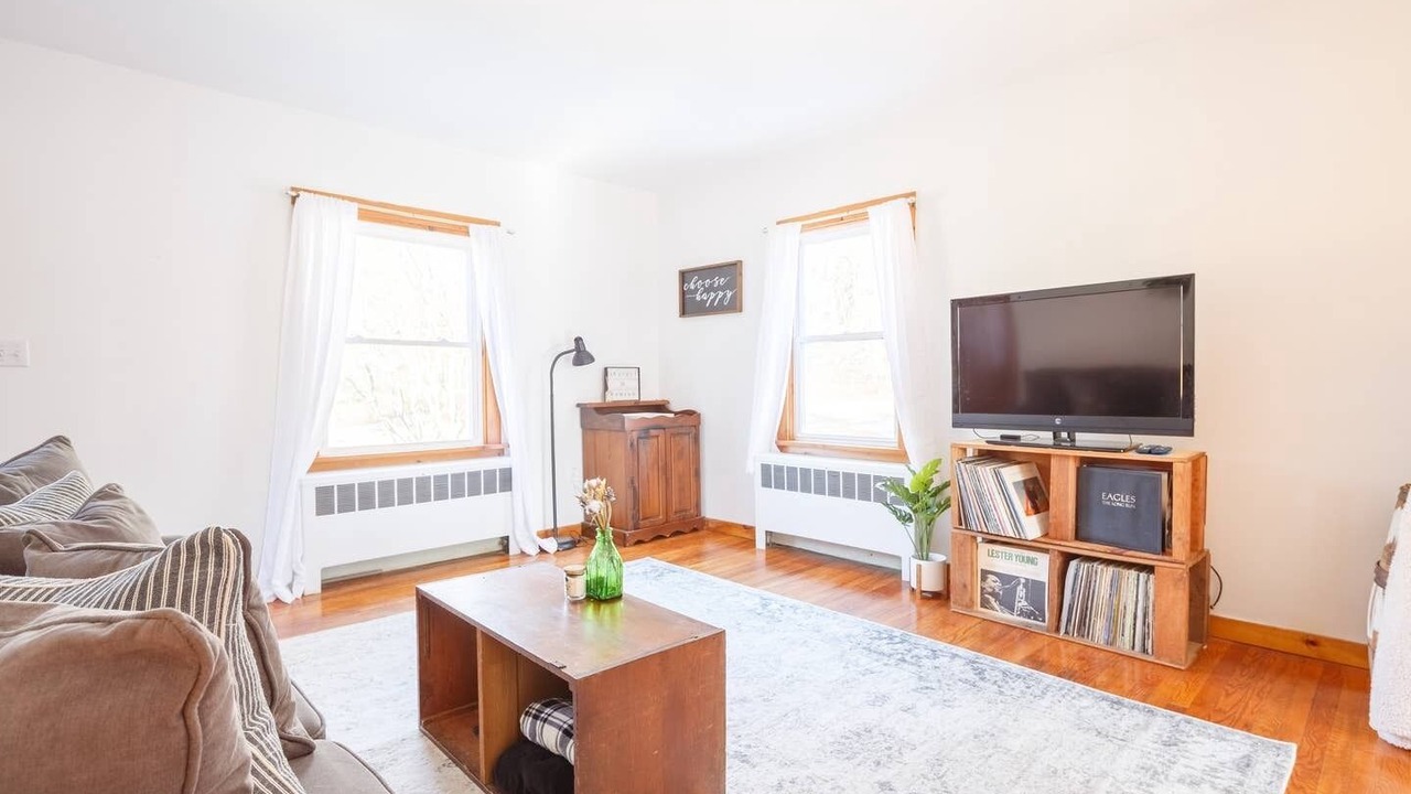 Photo of Livingroom in Rhinebeck