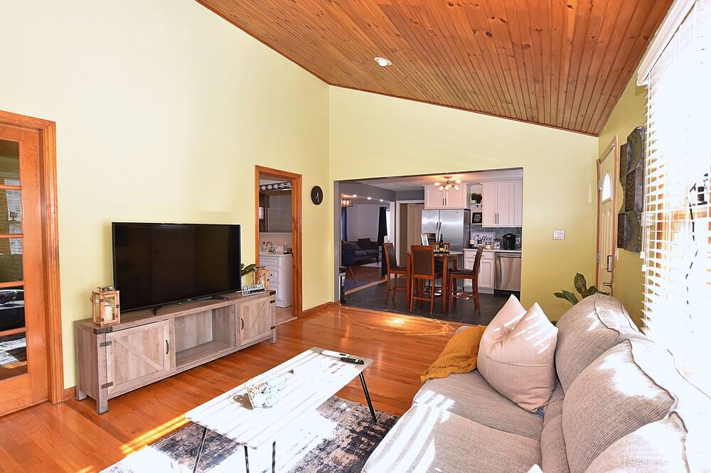 Photo of Livingroom in Pawtucket