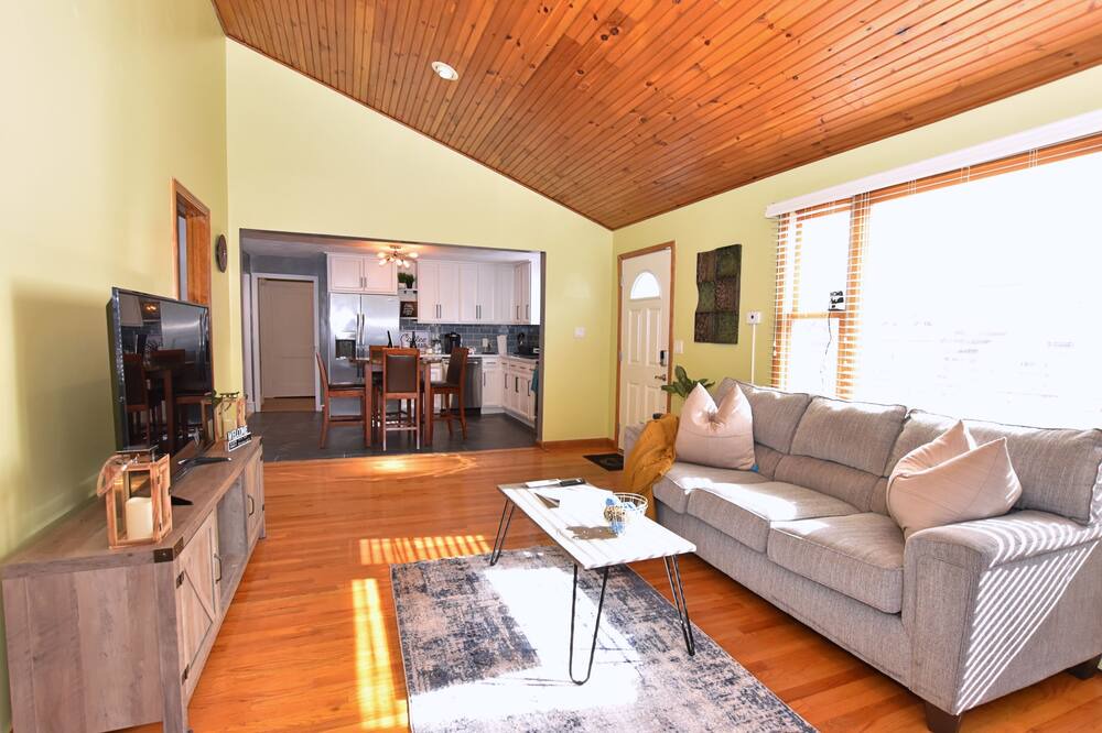 Photo of Livingroom in Pawtucket