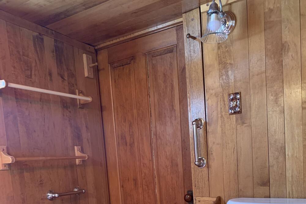 Photo of Bedroom in Waterbury Center